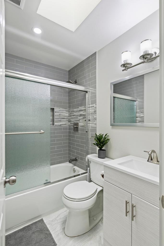 15 Ridge Lane Smaller 039.jpg