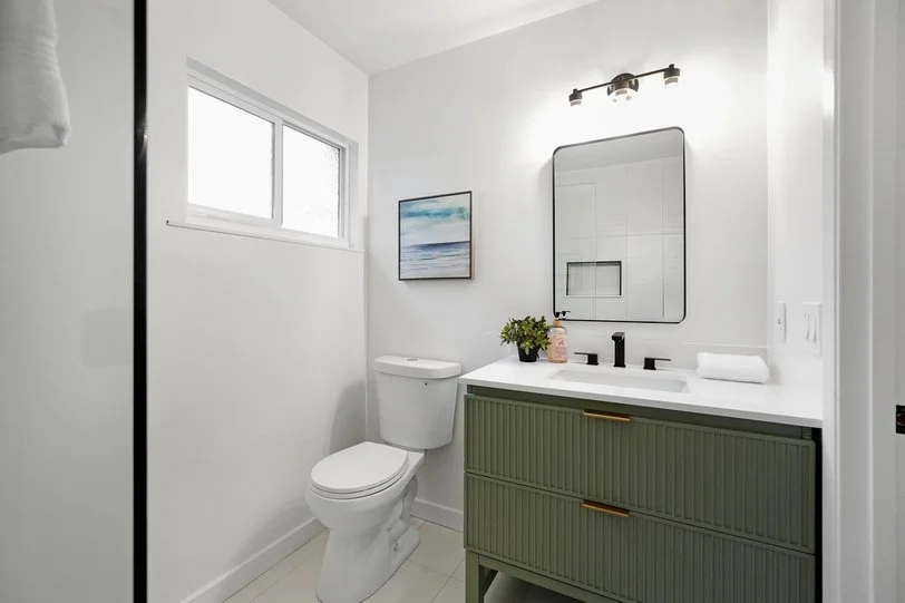 26 Leamont Smallerr035.jpg