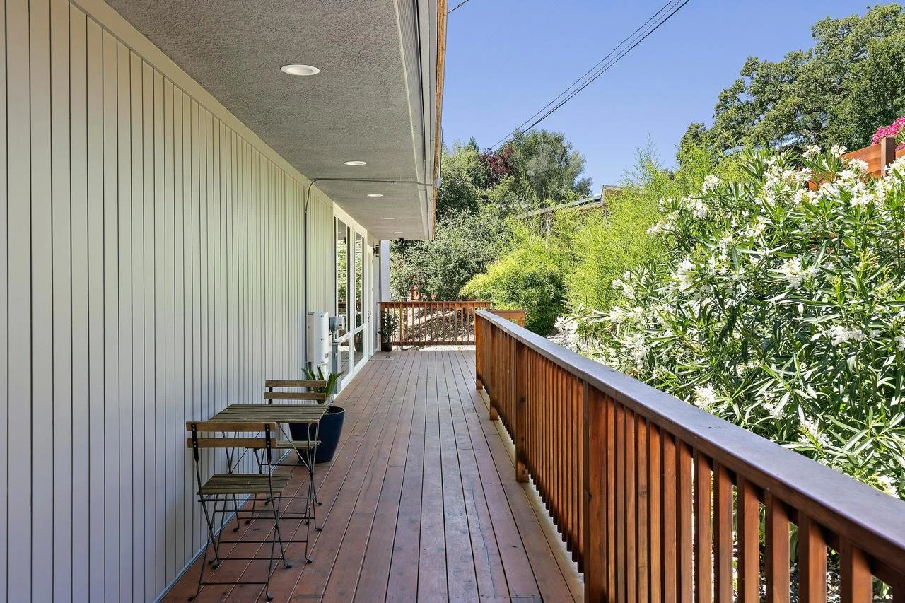 15 Ridge Lane Smaller 023.jpg