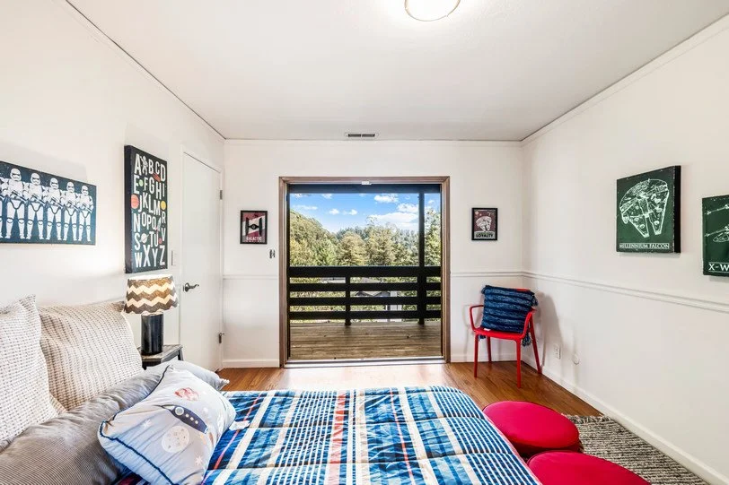 1615 Arrowhead112.jpg