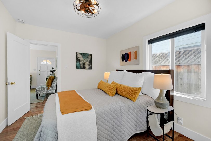 3467 Loma Vista Smaller 032.jpg