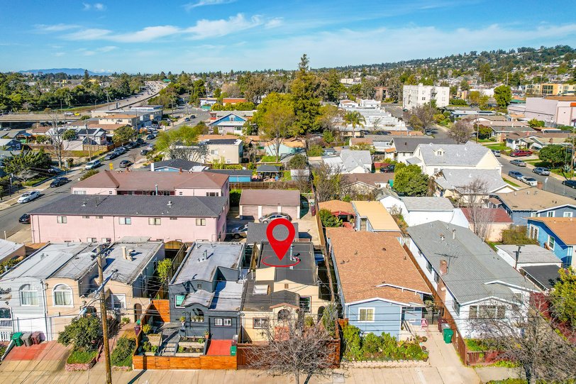 3467 Loma Vista Smaller 056.jpg