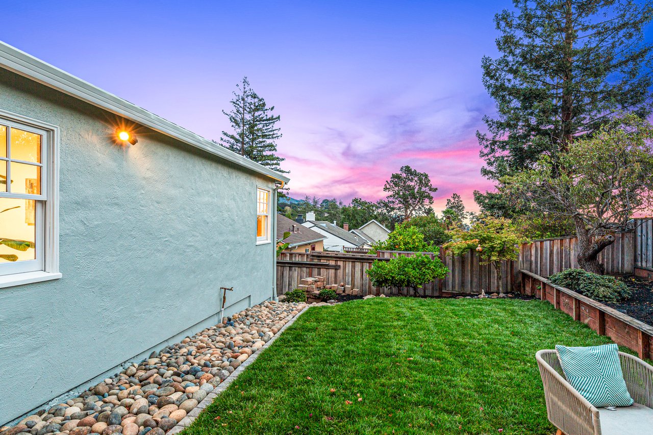 4421 Albert St Smaller 052.jpg