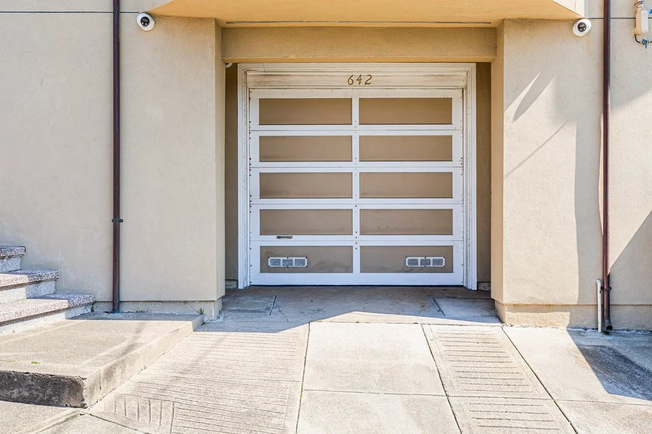 642 30th Smaller 013.jpg