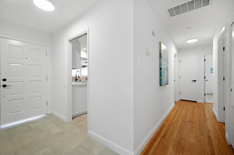 26 Leamont Smallerr030.jpg