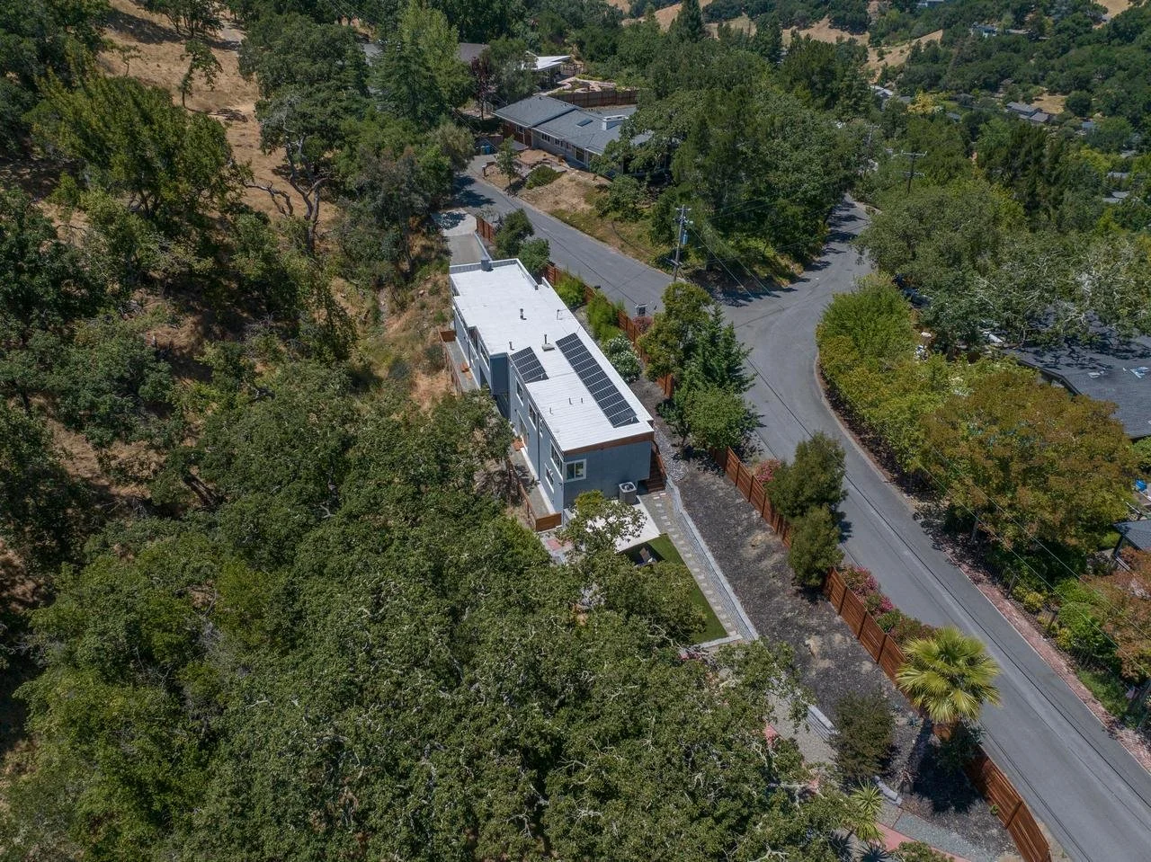 15 Ridge Lane Smaller 060.jpg