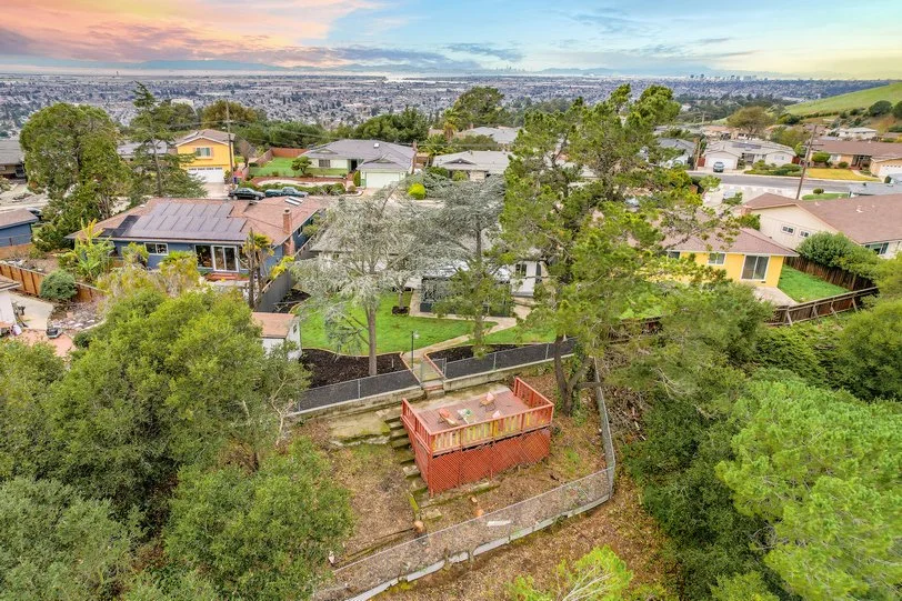 26 Leamont Smallerr063.jpg