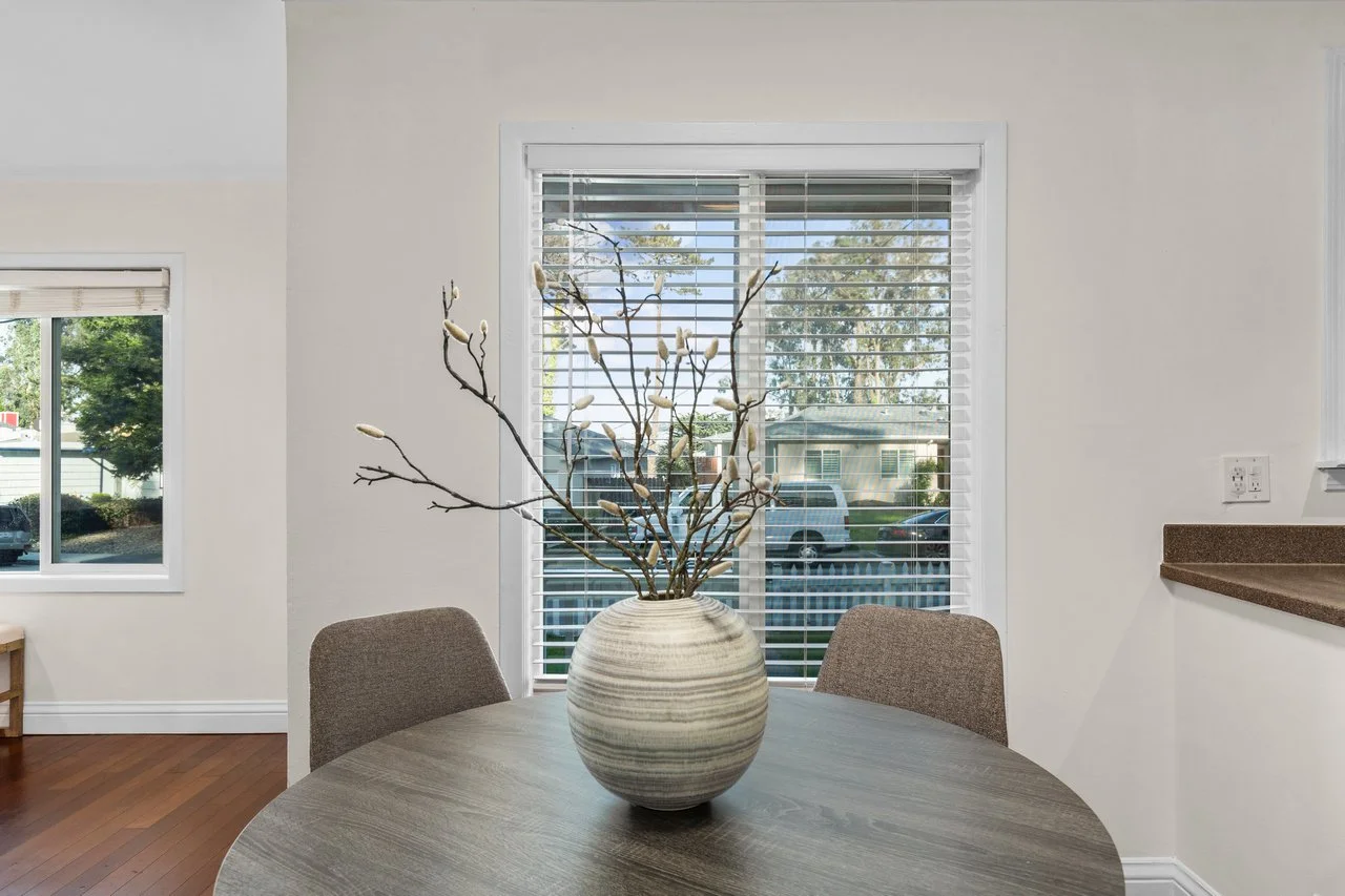 621 Larchmont Dr Smaller 018.jpg