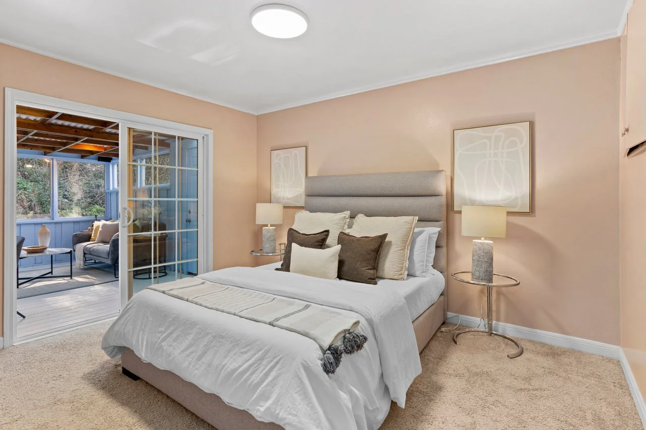 621 Larchmont Dr Smaller 038.jpg