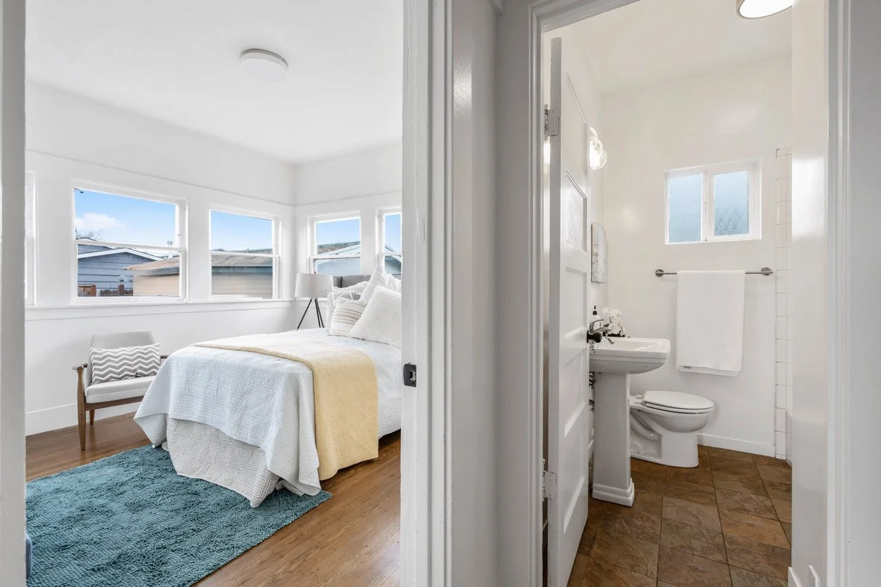 2239 66th Ave Smaller 032.jpg