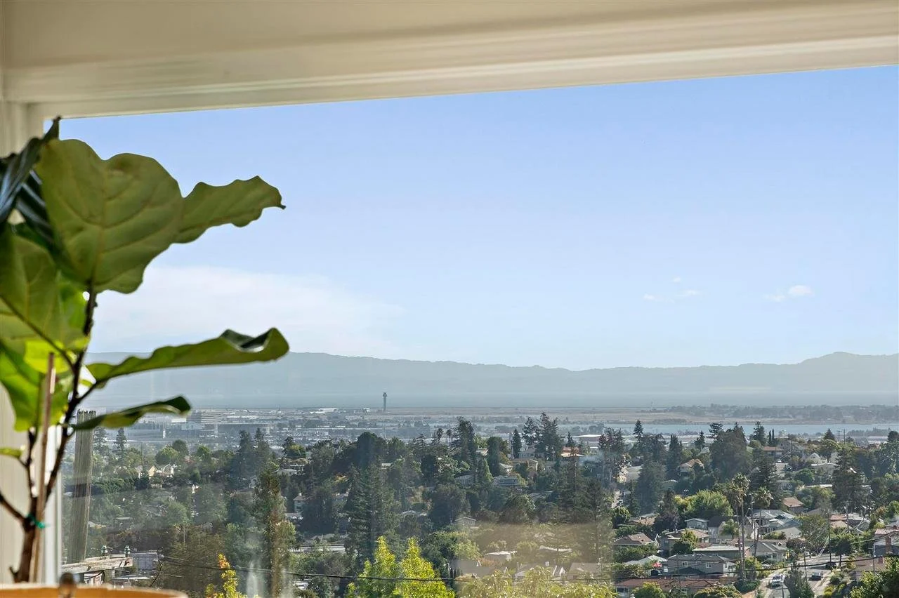 4198 Huntington St Smaller 029.jpg