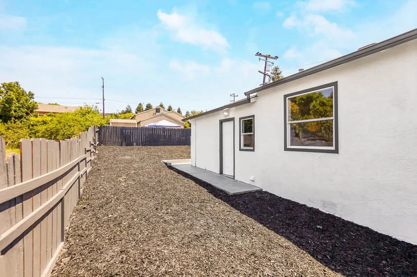 1705 163rd Smaller008.jpg