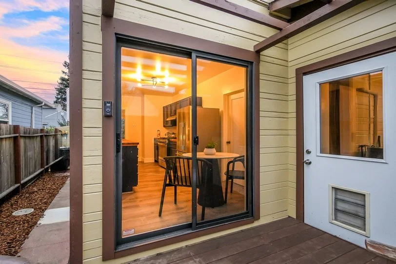 3467 Loma Vista Smaller 047.jpg