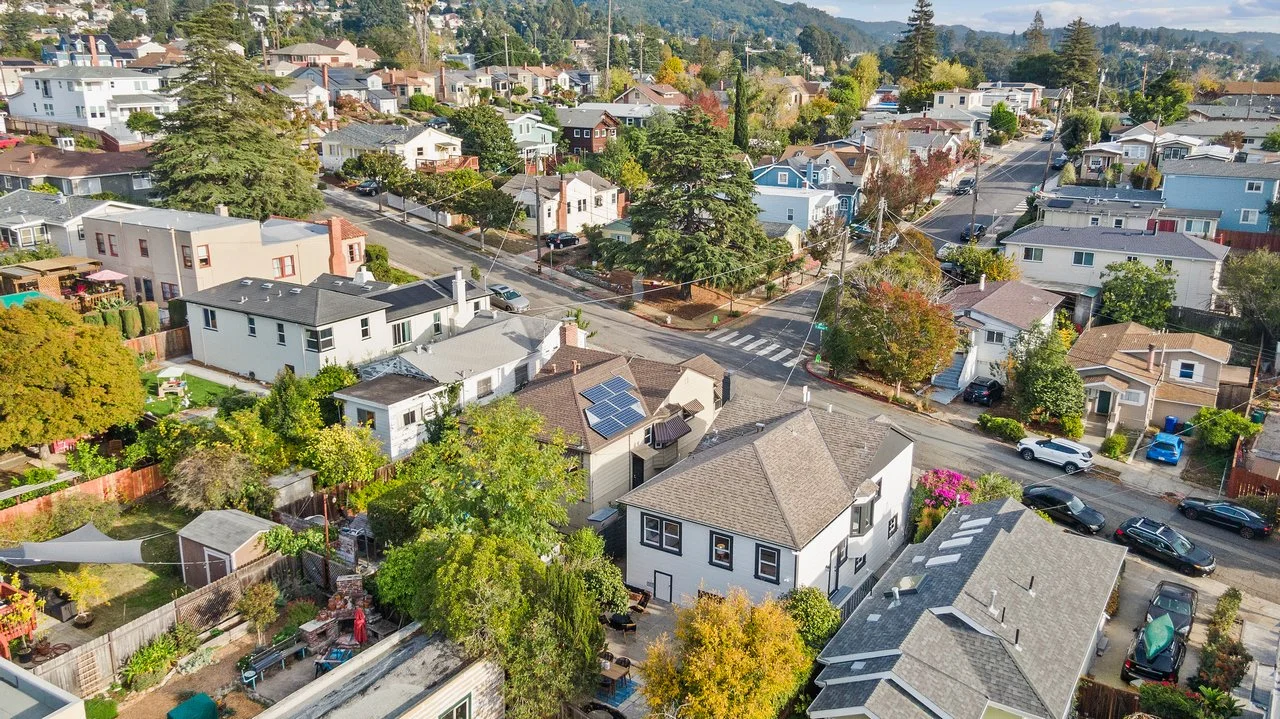 3723 Madrone Smaller 005.jpg