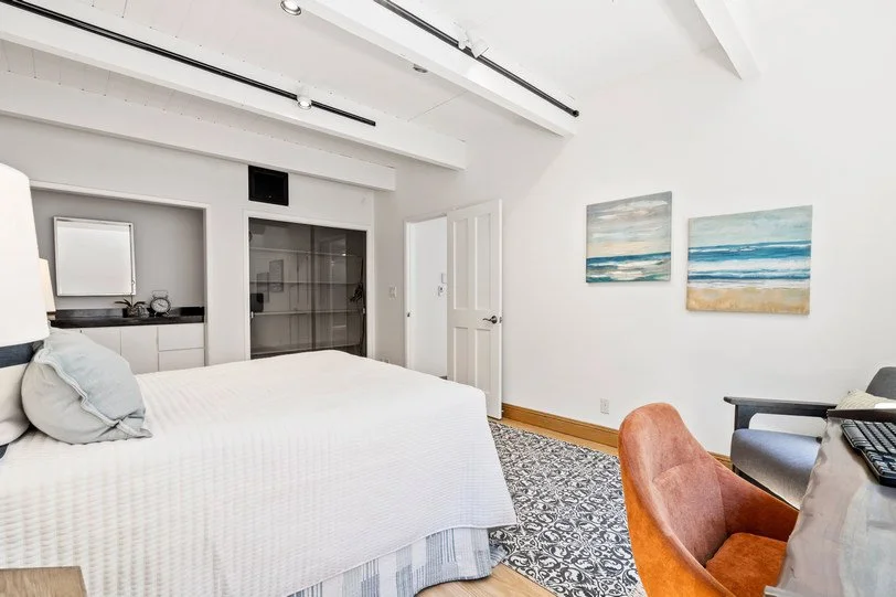 1615 Arrowhead107.jpg