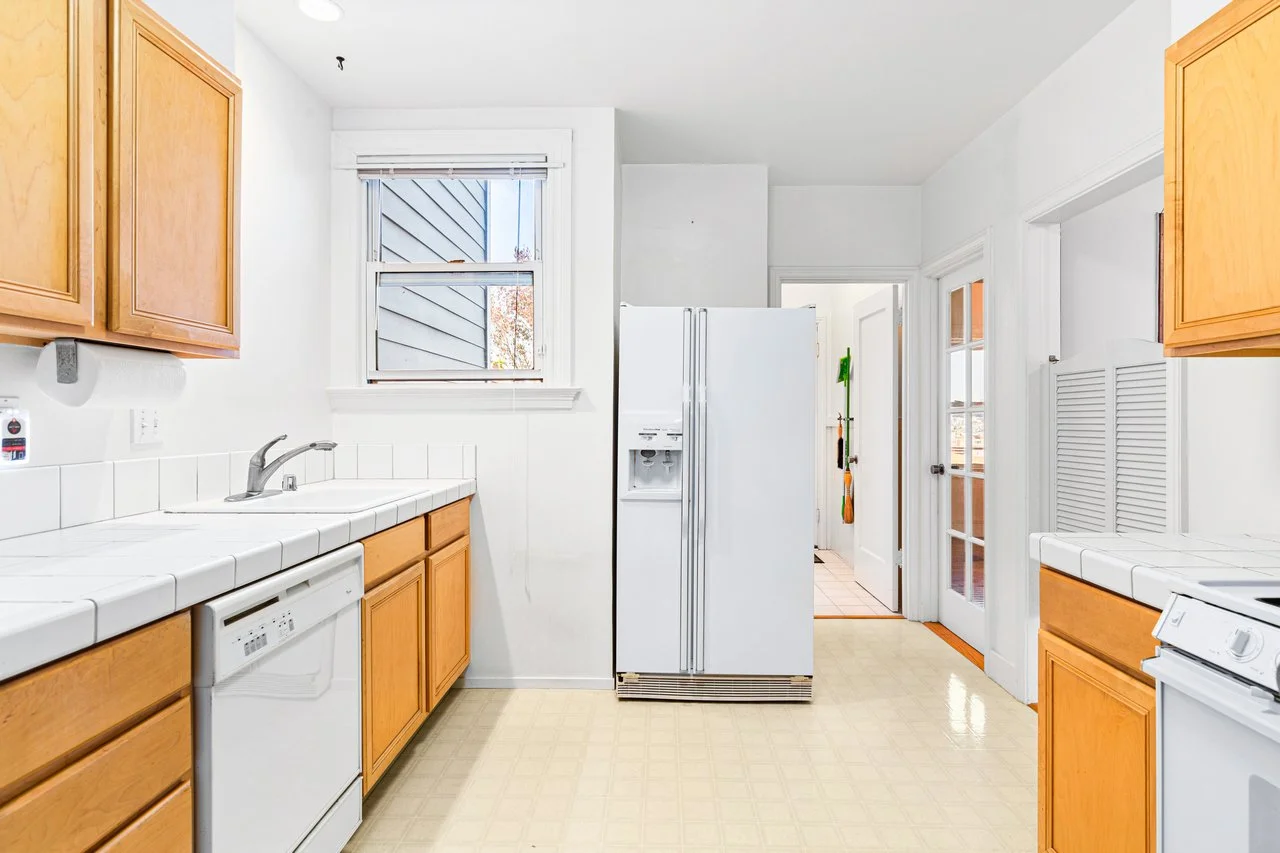 642 30th Smaller 032.jpg