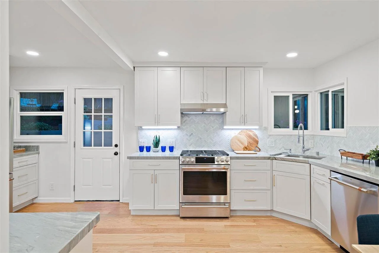 4198 Huntington St Smaller 037.jpg