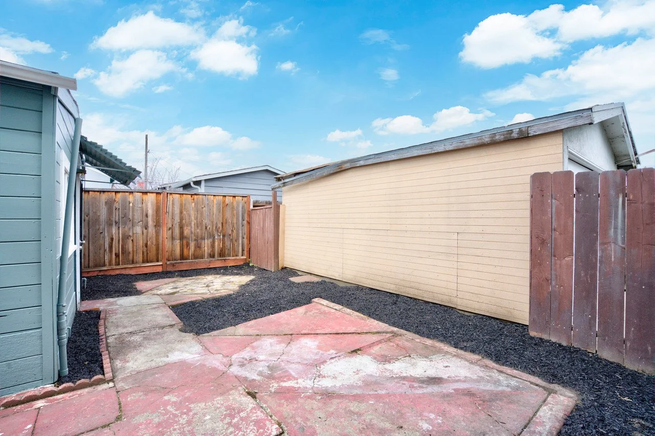 2239 66th Ave Smaller 068.jpg