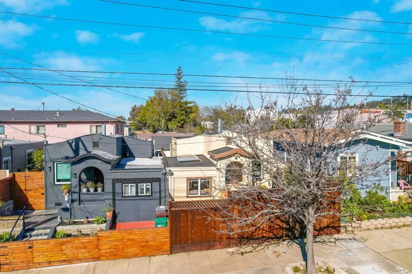 3467 Loma Vista Smaller 055.jpg