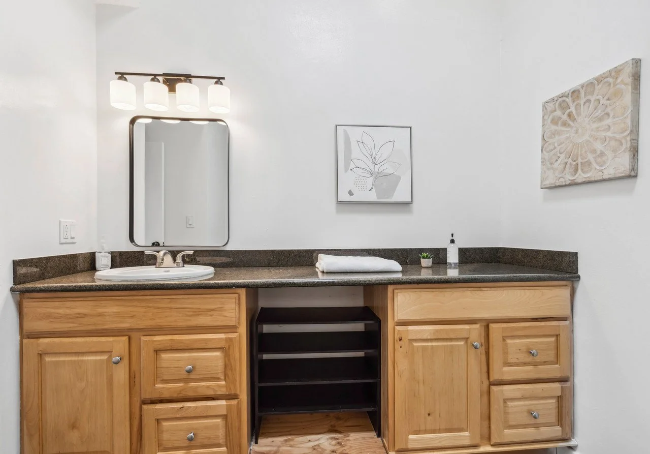 2239 66th Ave Smaller 061.jpg