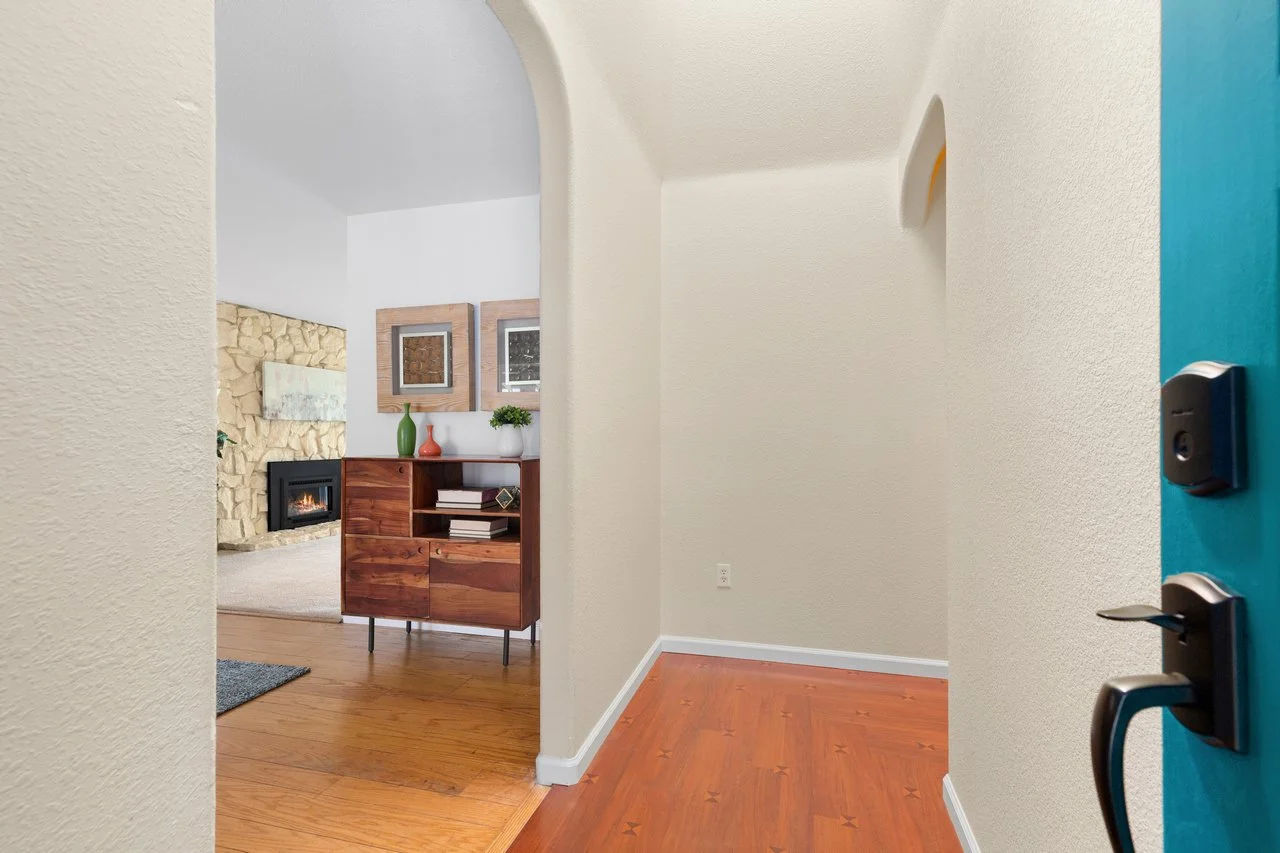 3138 Aylesbury Ct Smaller 012.jpg