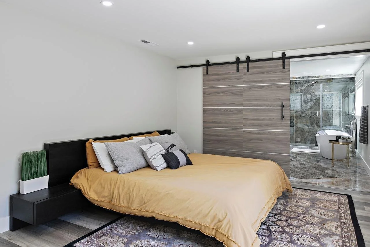 15 Ridge Lane Smaller 052.jpg