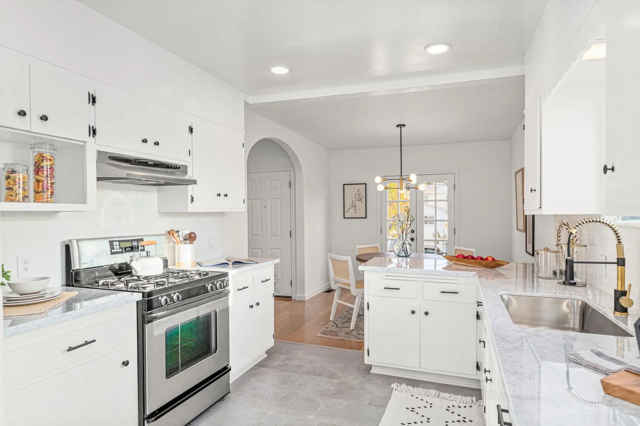 3723 Madrone Smaller 051.jpg