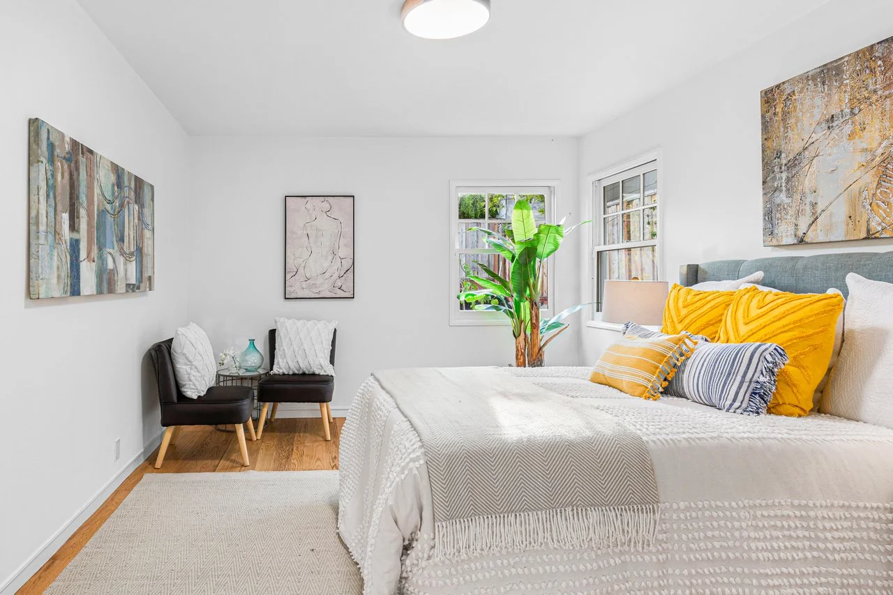 4421 Albert St Smaller 035.jpg