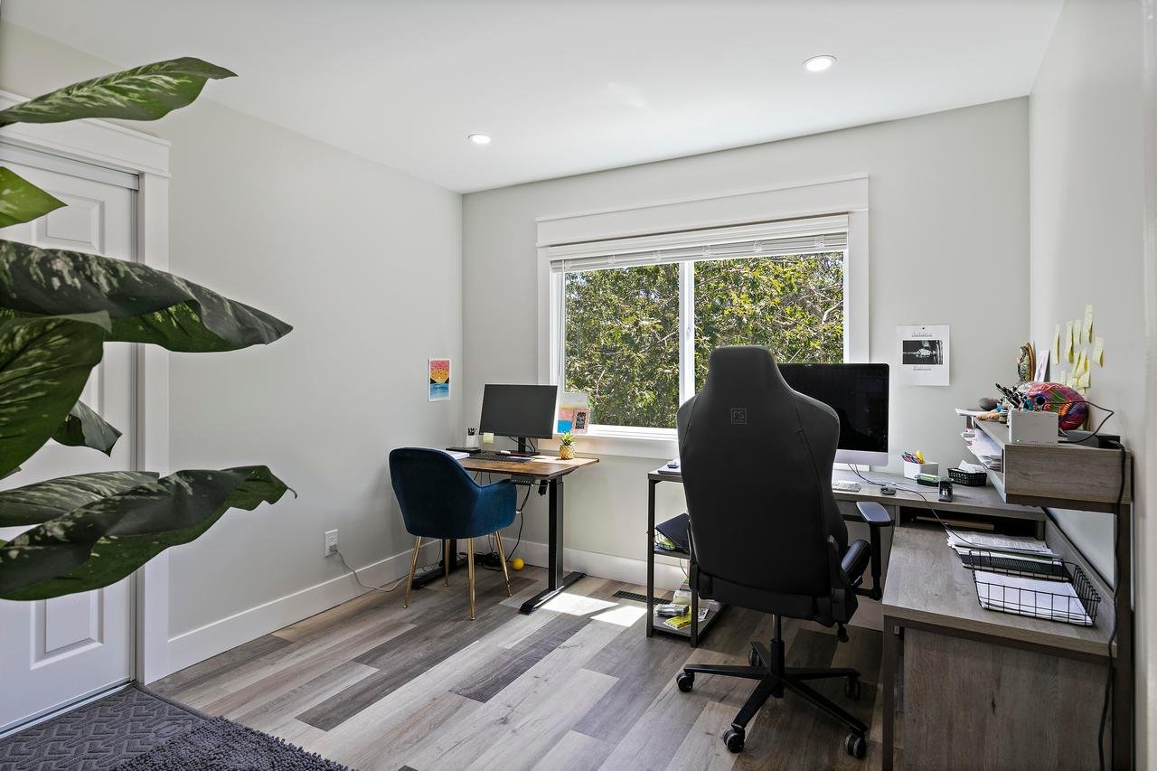 15 Ridge Lane Smaller 041.jpg