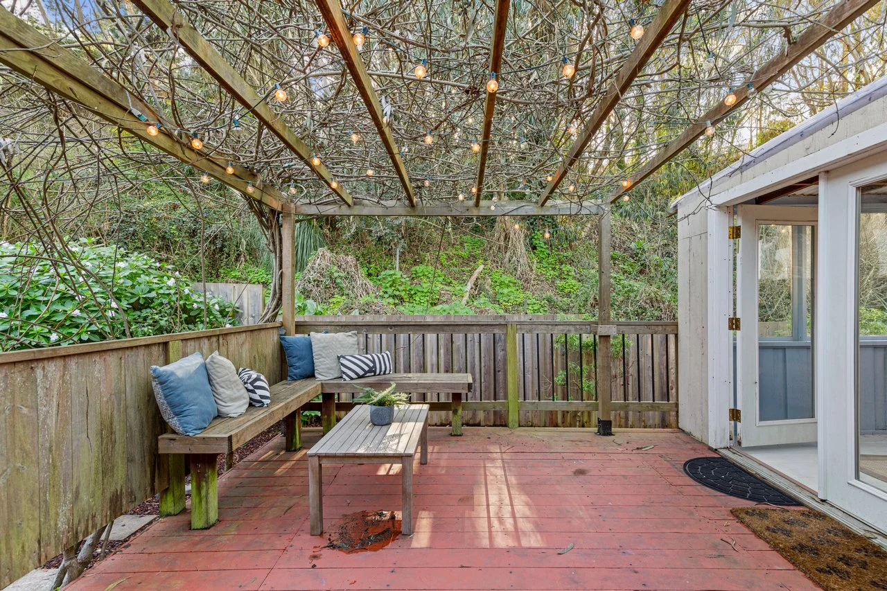 621 Larchmont Dr Smaller 047.jpg