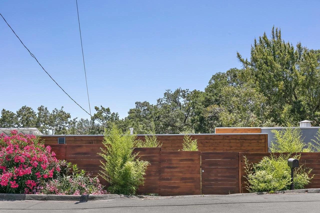 15 Ridge Lane Smaller 020.jpg