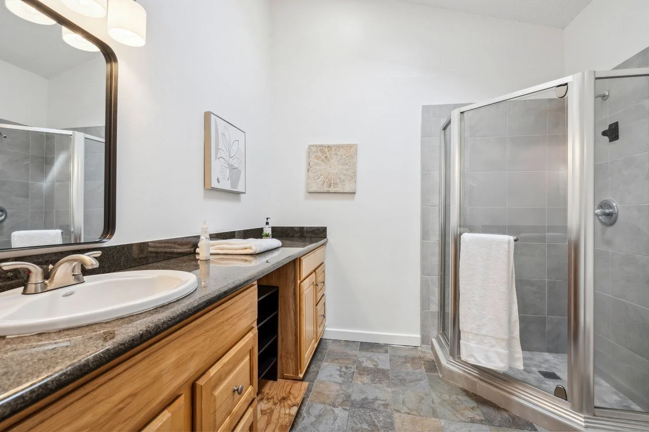 2239 66th Ave Smaller 060.jpg