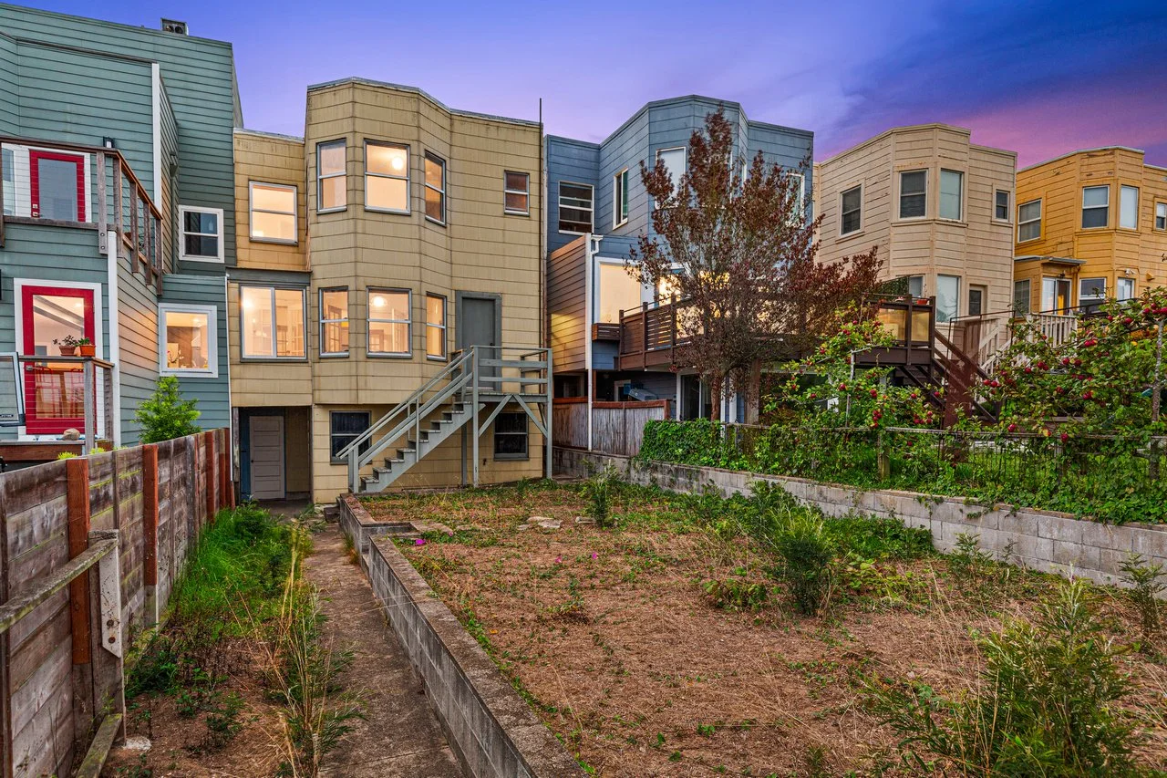 642 30th Smaller 006.jpg