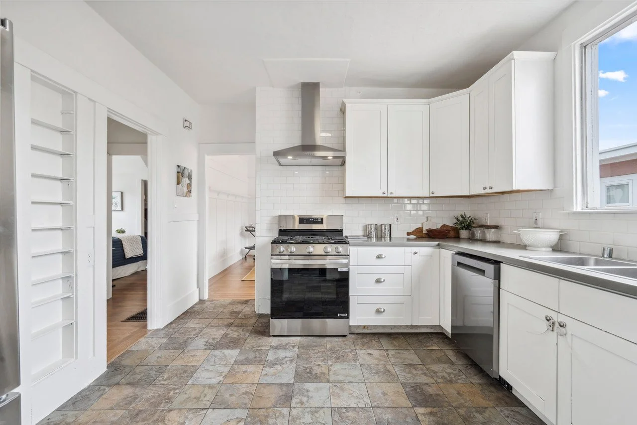 2239 66th Ave Smaller 018.jpg