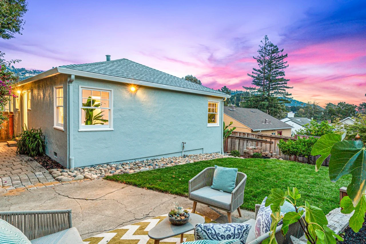 4421 Albert St Smaller 056.jpg