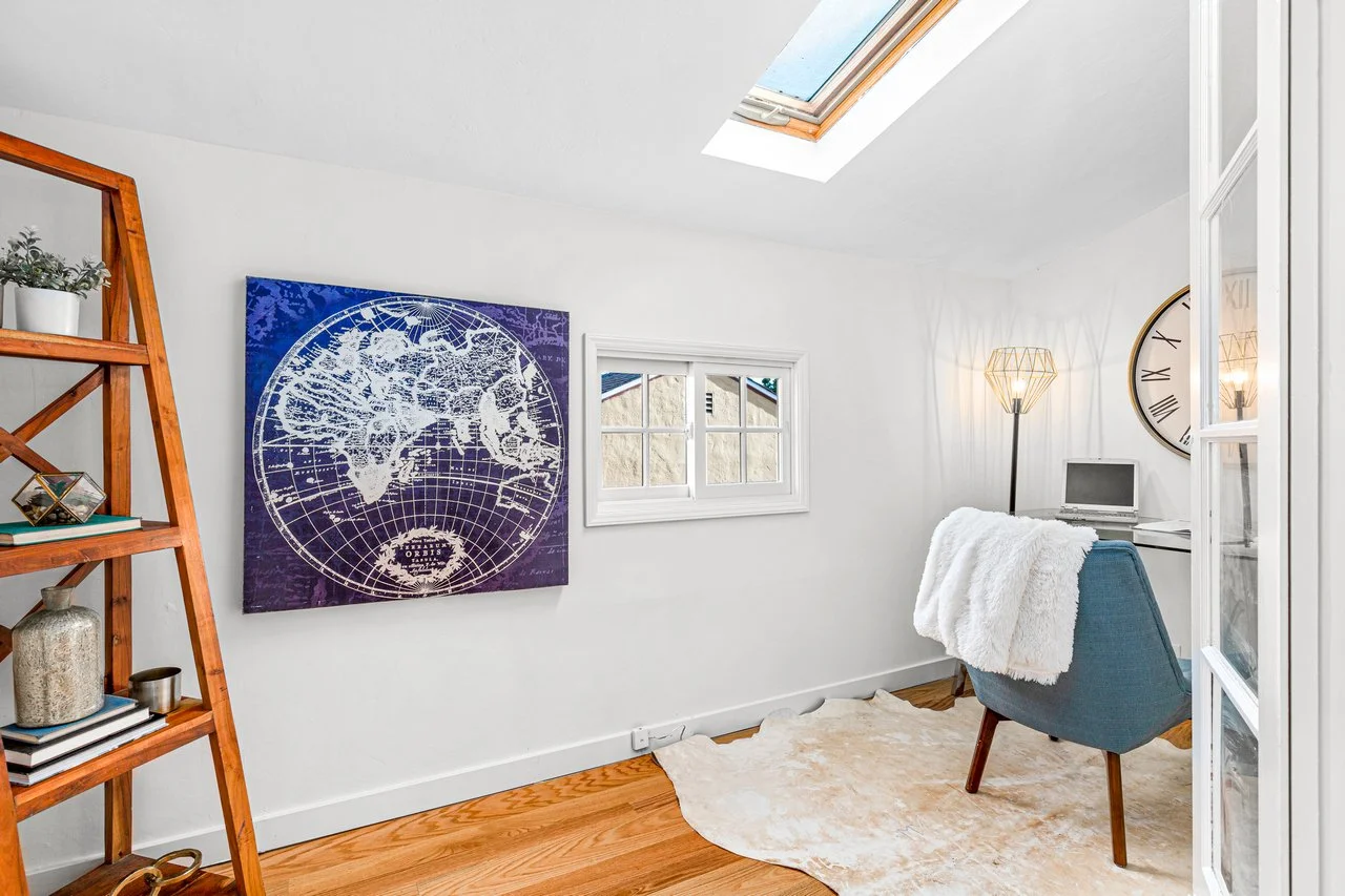 4421 Albert St Smaller 015.jpg