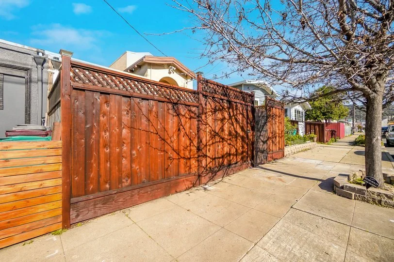 3467 Loma Vista Smaller 005.jpg