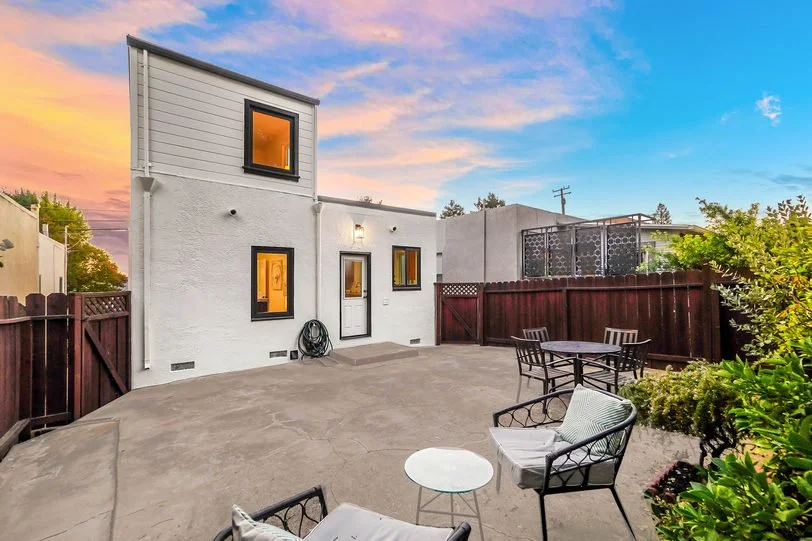 4020 Bayo Smaller 005.jpg