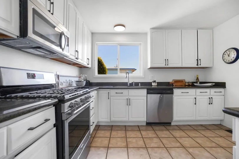 1705 163rd Smaller018.jpg