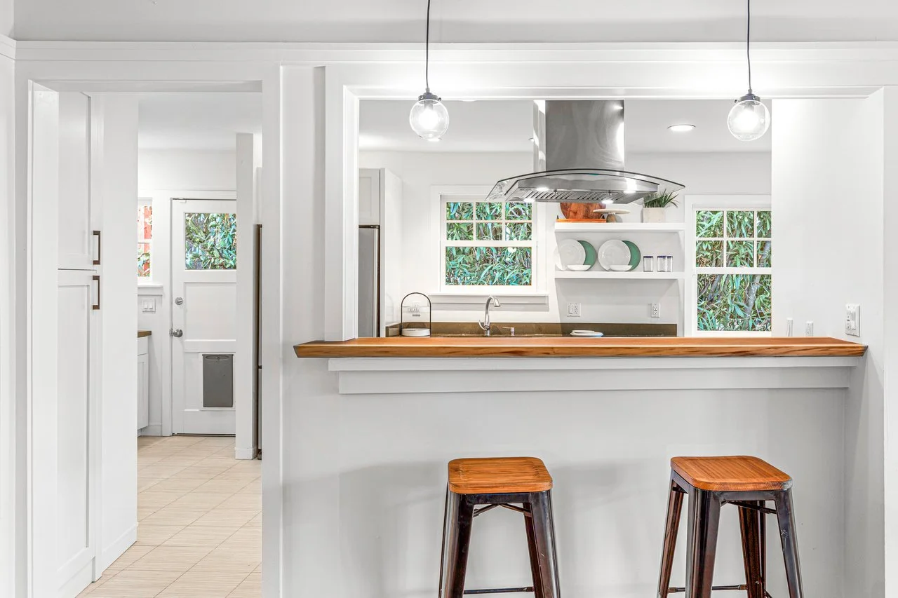 4421 Albert St Smaller 020.jpg