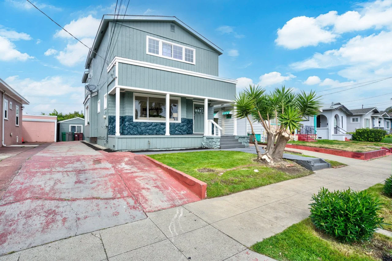 2239 66th Ave Smaller 001.jpg