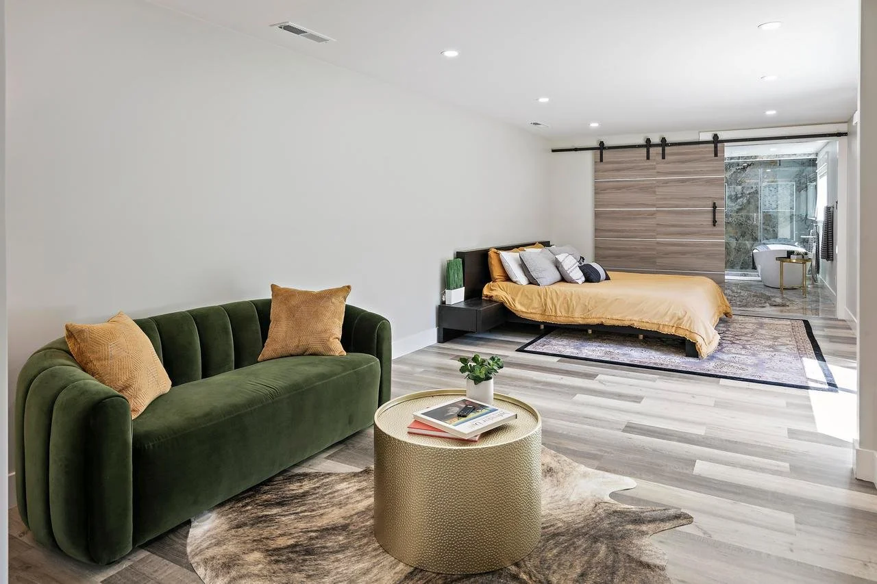 15 Ridge Lane Smaller 049.jpg