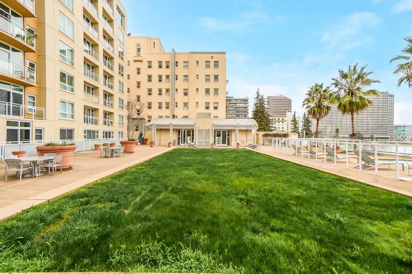 1 Lakeside Smaller 030.jpg