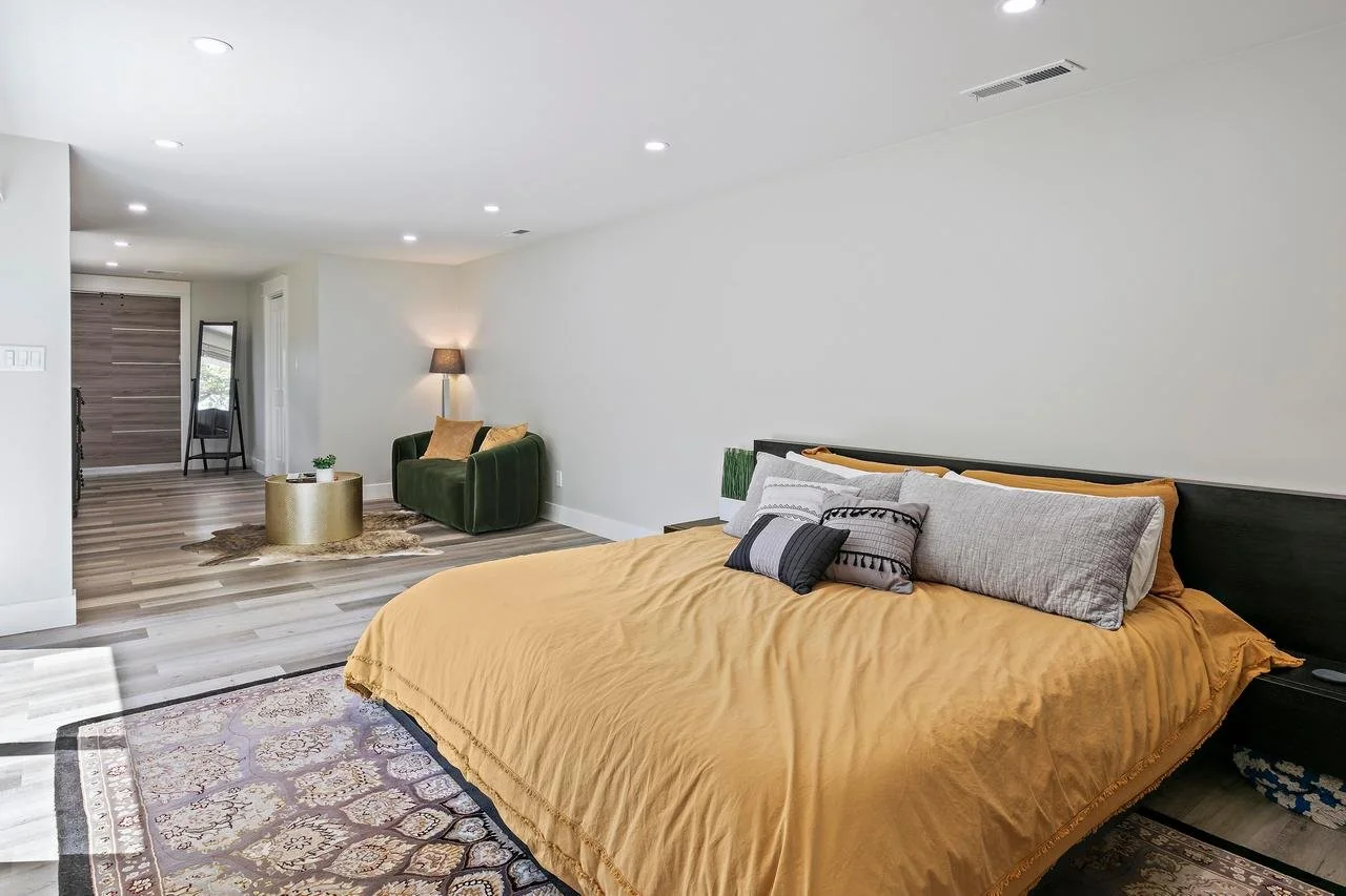 15 Ridge Lane Smaller 051.jpg