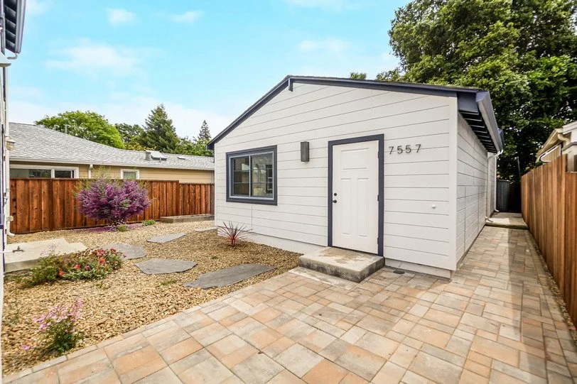 7555 Circle Hill Drive008.jpg