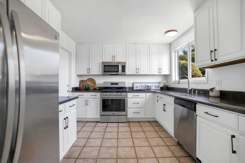 1705 163rd Smaller017.jpg