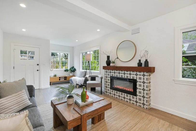 3911 Vale Avenue011.jpg