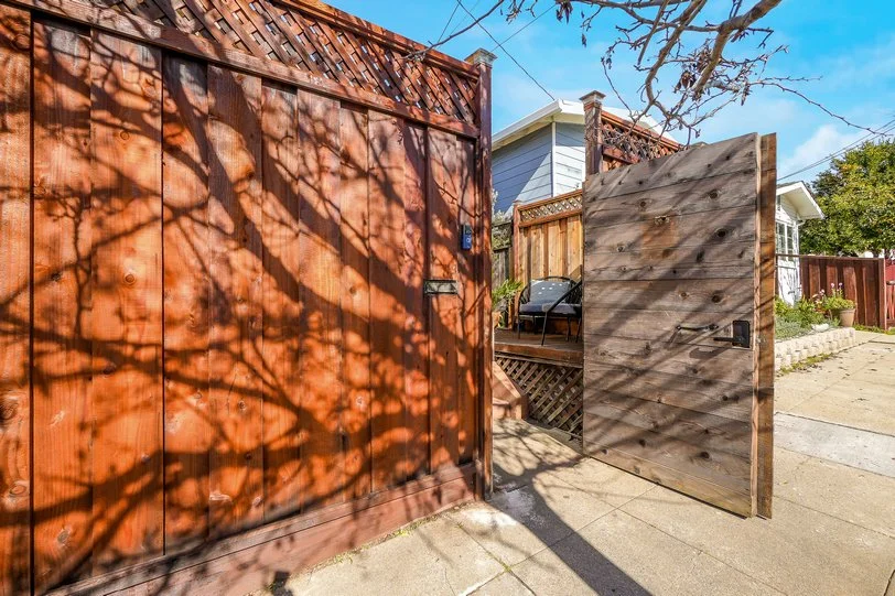 3467 Loma Vista Smaller 007.jpg