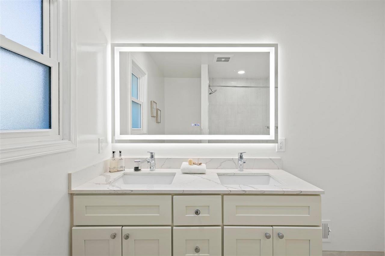 4198 Huntington St Smaller 049.jpg