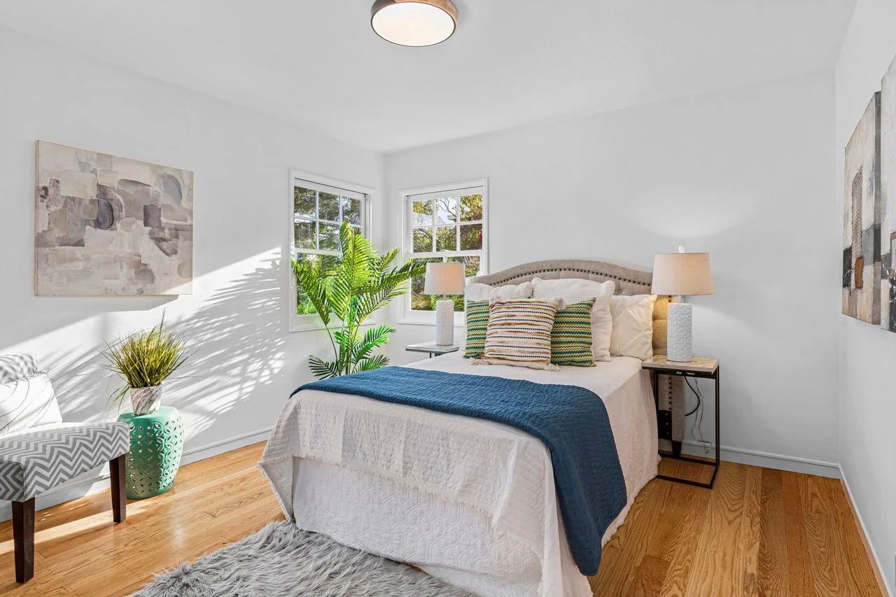 4421 Albert St Smaller 031.jpg